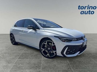 Usata VW Golf VIII GTI 265 CV (194 kW) 2025 Bianco Utilitaria