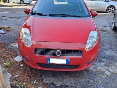 Usata Fiat Grande Punto Dynamic 65 CV (47 kW) 2007 Rosso Utilitaria