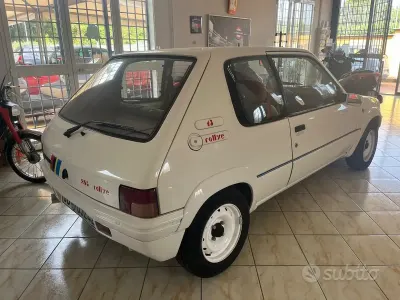Usata Peugeot 205 101 CV (74 kW) 1989 Bianco Berlina