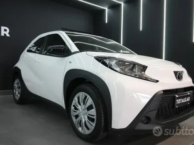 Gebraucht Toyota Aygo X Active 72 PS (52 kW) 2025 Weiß SUV