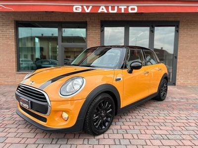 Usata Mini ONE 102 CV (75 kW) 2016 Arancione Utilitaria