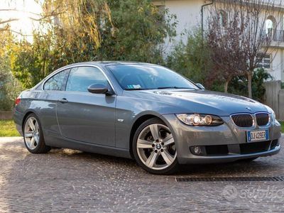 Usata BMW 325 218 CV (160 kW) 2007 Grigio Coupé
