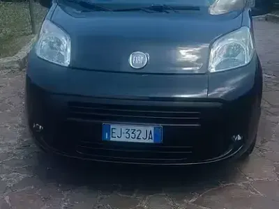 Usata Fiat Qubo Trekking 95 CV (69 kW) 2011 Nero Monovolume