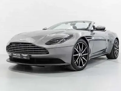 Usata Aston Martin DB11 510 CV (375 kW) 2021 Grigio Cabrio