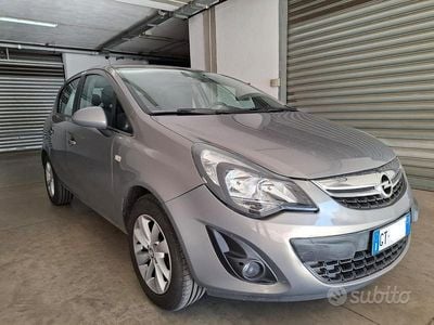 Usata Opel Corsa 2014 Grigio Utilitaria