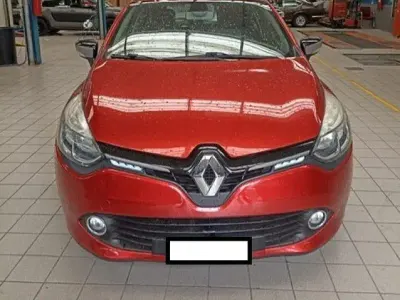 Usata Renault Clio GrandTour 89 CV (65 kW) 2019 Rosso Station wagon