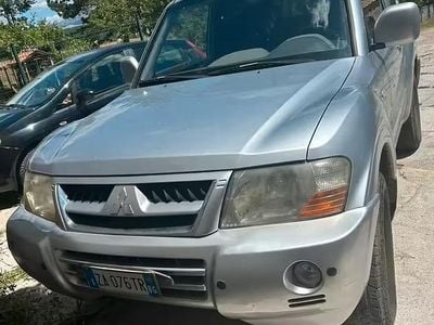 Usata Mitsubishi Pajero 115 CV (84 kW) 2005 Grigio SUV