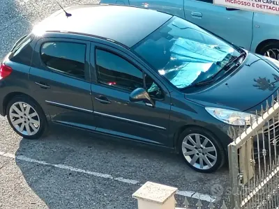 Usata Peugeot 207 109 CV (80 kW) 2010 Grigio Berlina