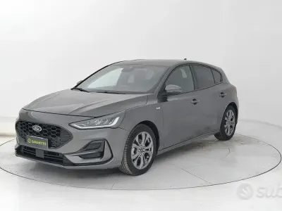 Usata Ford Focus ST-Line 125 CV (91 kW) 2023 Grigio Berlina