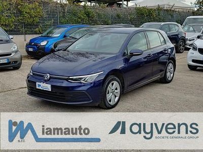 Usata VW Golf VII 131 CV (96 kW) 2021 Blu Utilitaria