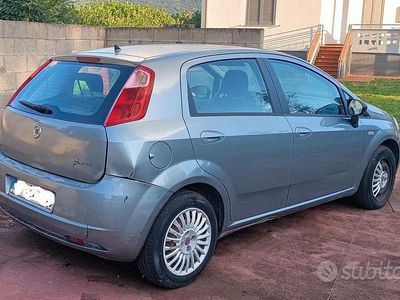 Usata Fiat Punto 75 CV (55 kW) 2008 Grigio Utilitaria