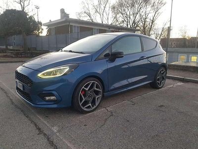 Blu/azzurro Usata 2019 Ford Fiesta Performance Edition Berlina | 16.500 € (Ottimo prezzo)