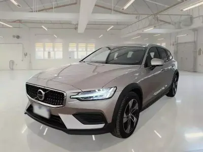 Usata Volvo V60 CC