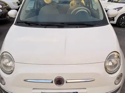 Begagnad Fiat 500 Lounge 85 HK (62 kW) 2011 Vit Sportkupé
