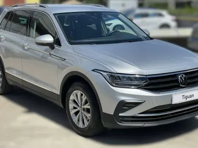 Usata VW Tiguan Life 150 CV (110 kW) 2022 Argento riflesso metallizzato SUV