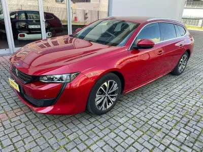 Usata Peugeot 508 Allure 131 CV (96 kW) 2019 Bordeaux metallizzato Station wagon