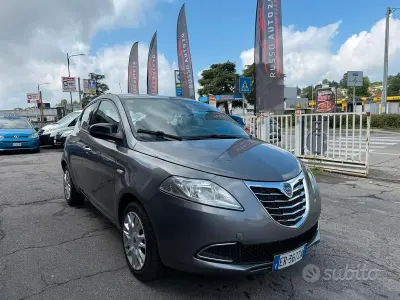 Begagnad Lancia Ypsilon