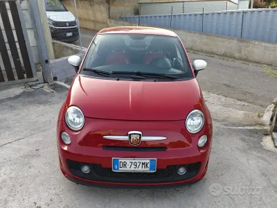 Usata Abarth 500 135 CV (99 kW) 2008 Rosso Utilitaria