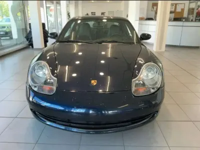 Begagnad Porsche 911 Carrera 300 HK (220 kW) 2001 Blå Sportkupé