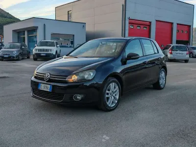 Usata VW Golf VII Highline 105 CV (77 kW) 2012 Nero Berlina