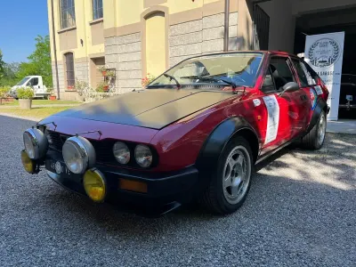 Usata Alfa Romeo Alfetta 149 CV (109 kW) 1981 Rosso Coupé