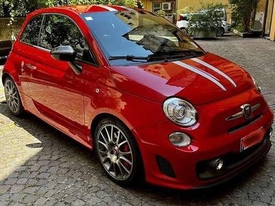 Usata Abarth 695 179 CV (131 kW) 2010 Rosso Utilitaria