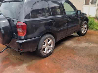 Begagnad Toyota RAV4 2003 Svart SUV