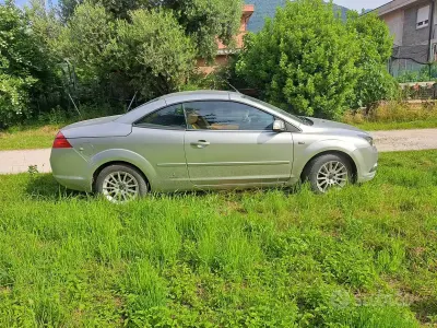 Usata Ford Focus Cabriolet 136 CV (100 kW) 2007 Grigio Cabrio