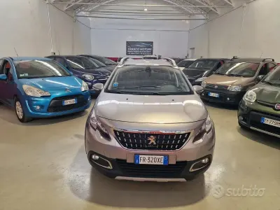 Usata Peugeot 2008 Allure 110 CV (80 kW) 2018 Grigio SUV
