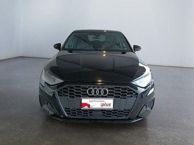 Begagnad Audi A3 Sportback Business 116 HK (85 kW) 2022 Svart Halvkombi