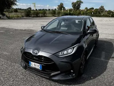 Usata Toyota Yaris Hybrid Trend 116 CV (85 kW) 2022 Berlina