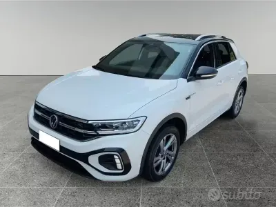Usata VW T-Roc R-line 150 CV (110 kW) 2023 Bianco SUV