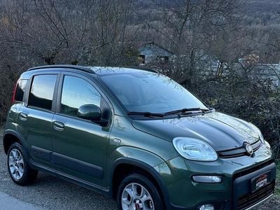 Usata Fiat Panda 4x4 S 75 CV (55 kW) 2014 Verde Utilitaria
