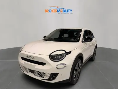 Nuova Fiat 600 La Prima 110 CV (80 kW) 2026 Bianco SUV