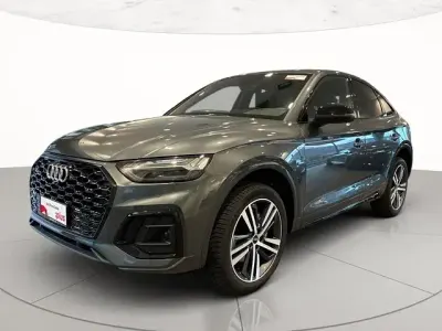 Usata Audi Q5 Sportback S-Line 204 CV (150 kW) 2024 Grigio daytona perlato SUV