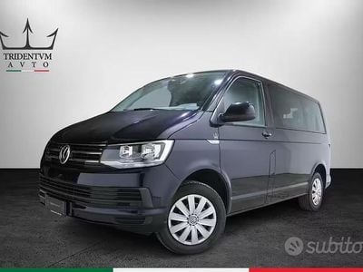Begagnad VW Caravelle Comfortline 150 HK (110 kW) 2016 Svart Van