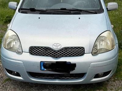 Usata Toyota Yaris 2005 Blu Berlina
