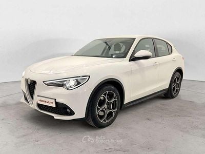 Usata Alfa Romeo Stelvio Business 210 CV (154 kW) 2017 Blu/azzurro SUV