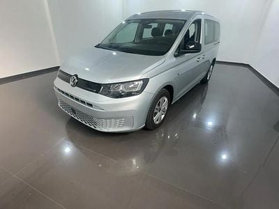 Usata VW Caddy Maxi 122 CV (89 kW) 2023 Argento reflex metallizzato Monovolume