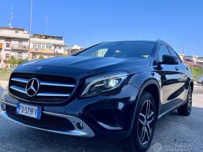 Usata Mercedes GLA200 Premium 136 CV (100 kW) 2016 Nero SUV