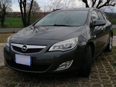 usata Opel Astra 1.4 turbo gpl