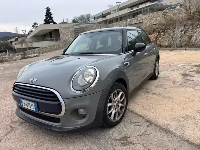 Usata Mini Cooper D Business 116 CV (85 kW) 2015 Utilitaria