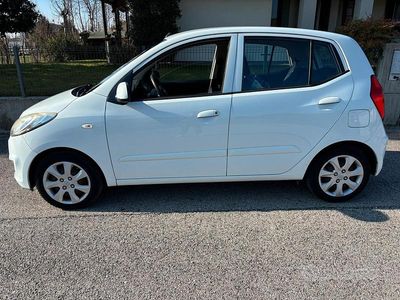 Usata Hyundai i10 69 CV (50 kW) 2012 Grigio Utilitaria