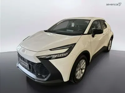 Usata Toyota C-HR Active 140 CV (102 kW) 2024 Bianco SUV