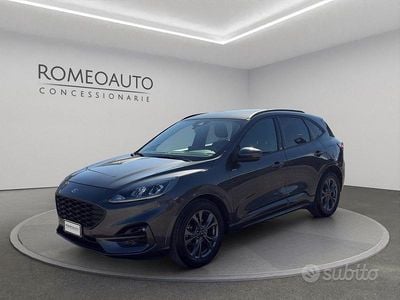 Usata Ford Kuga ST-Line 120 CV (88 kW) 2023 Grigio metallizzato SUV