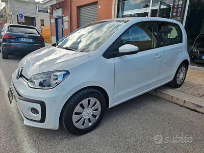 Usata VW up! Move 60 CV (44 kW) 2018 Bianco Utilitaria