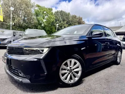 Begagnad Opel Astra Edition 110 HK (80 kW) 2023 Svart Sedan