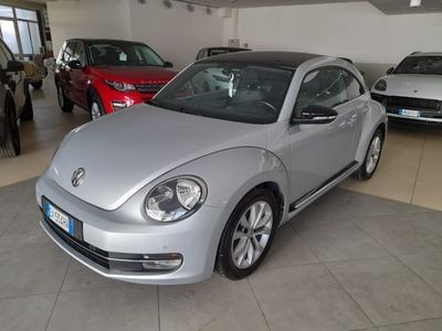 Usata VW Beetle Design 105 CV (77 kW) 2013 Argento Utilitaria