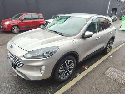 Usata Ford Kuga Titanium 152 CV (111 kW) 2021 Argento SUV