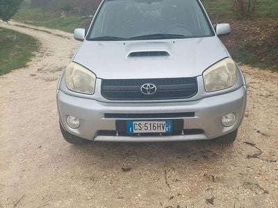 Usata Toyota RAV4 116 CV (85 kW) 2005 Grigio SUV